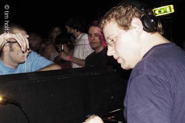 HUM01DJ7-487