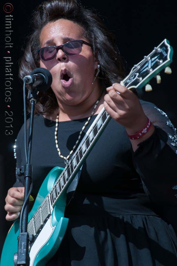 32-Alabama-Shakes-AS-H0032