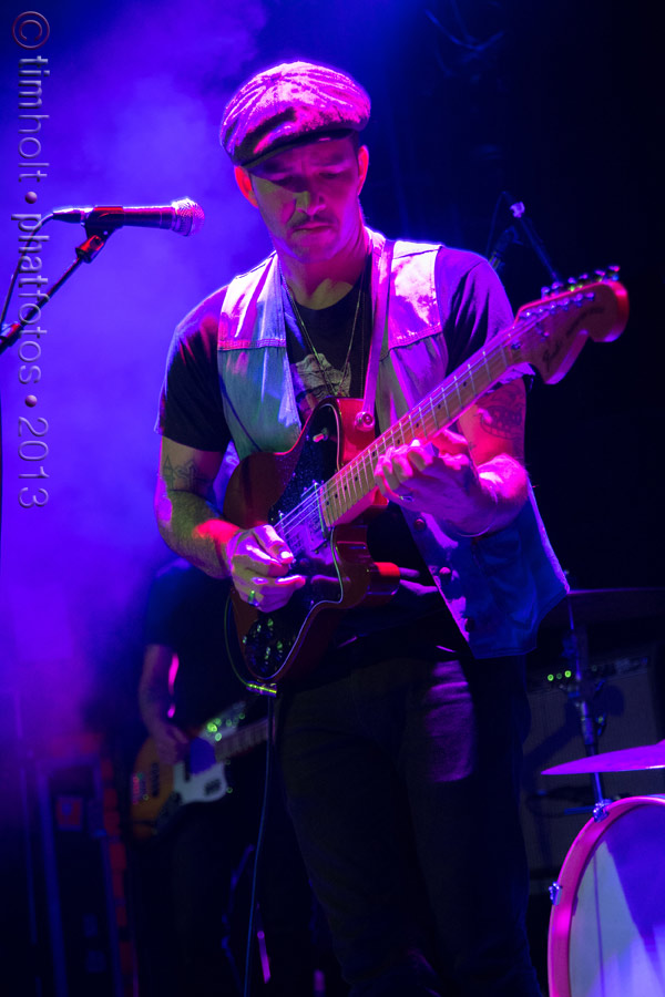 08-Drowning_Men_DM-IA-079