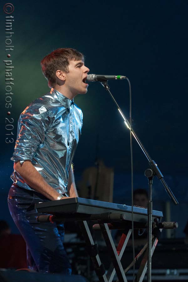 13--Klaxons-KX-HR-060