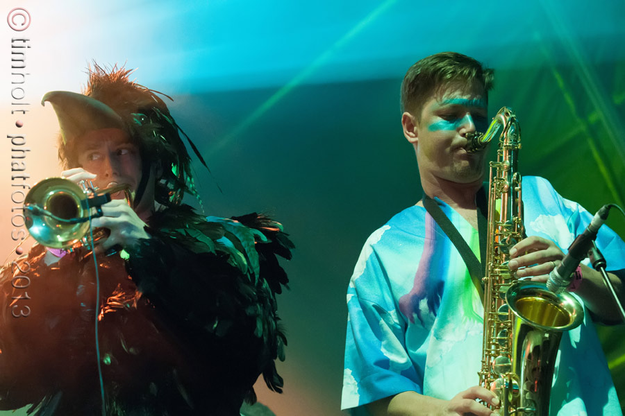 06-Basement_Jaxx_BJ-SH-060