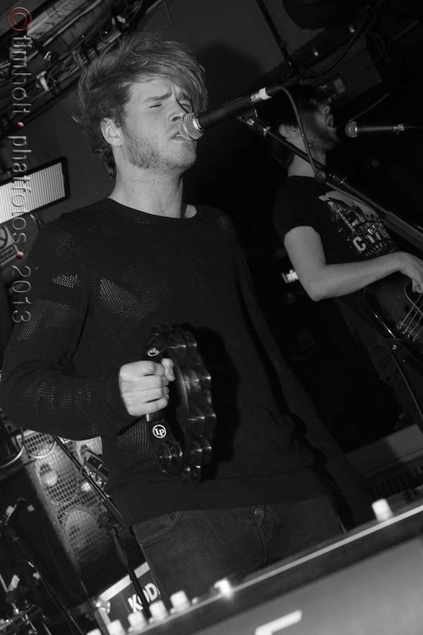 09-Kodaline-KL-DW-050