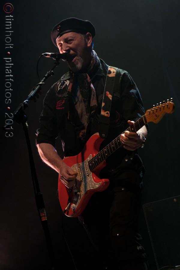 11-Richard-Thompson-RT-SB-086