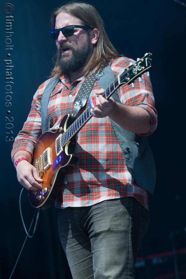 03-Zac-Brown-ZB-HR-019